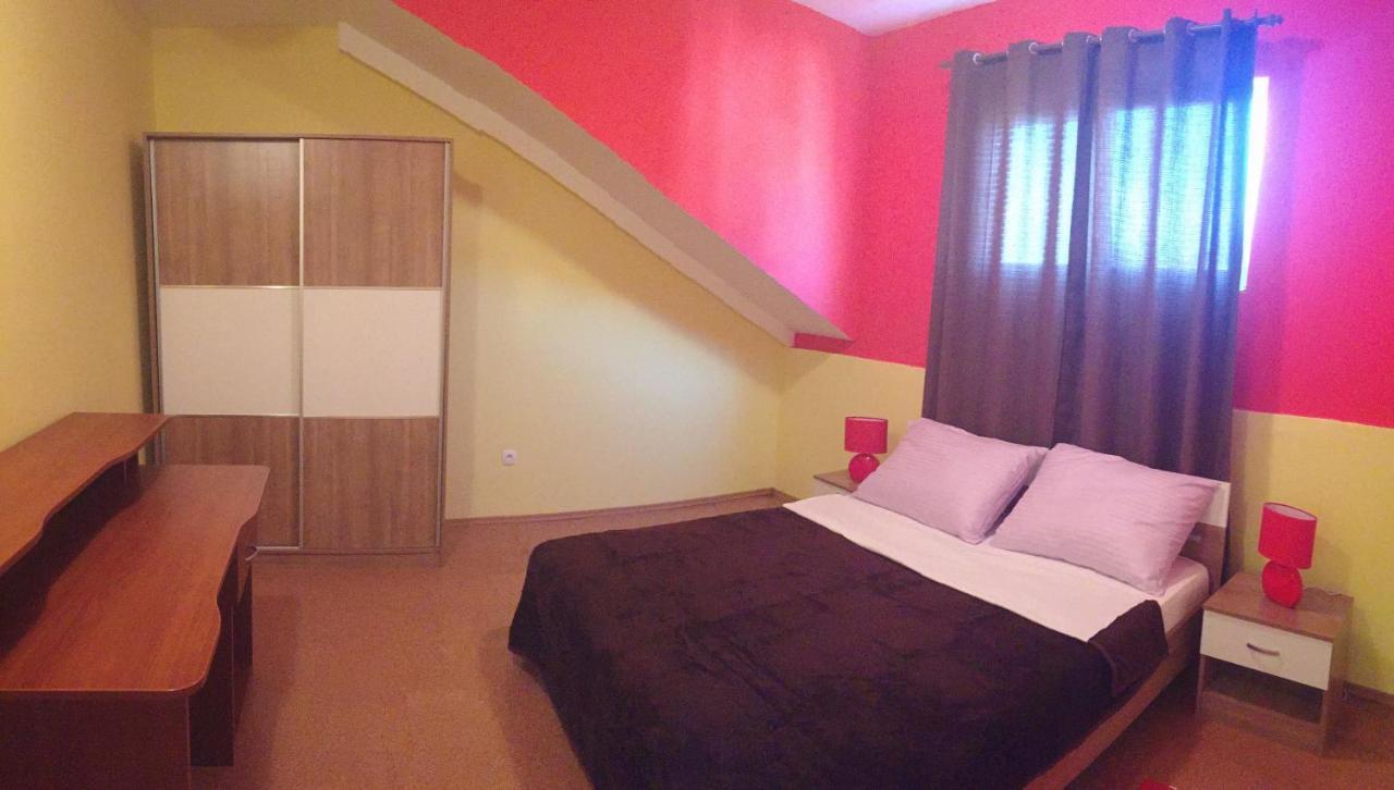 Apartment Lela Mali Losinj Exterior photo