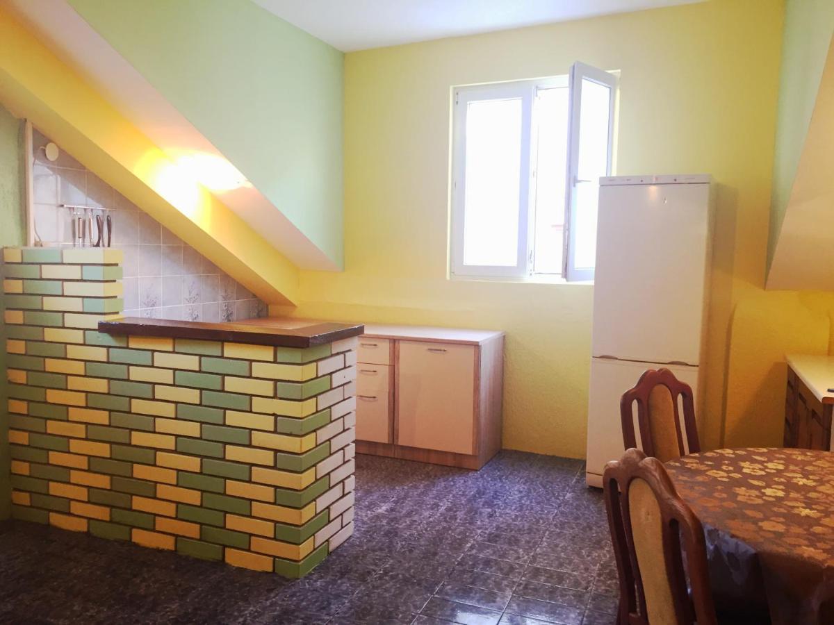 Apartment Lela Mali Losinj Exterior photo